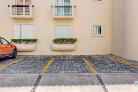 Pool, Gazebo, Parking, 2 Blocks To & 5th Ave Playa del Carmen