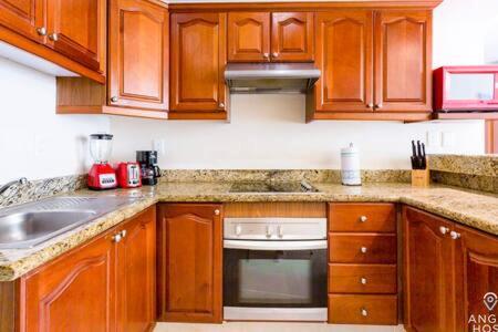 Apartamento Pool, Gazebo, Parking, 2 Blocks To & 5th Ave *