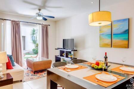 Pool, Gazebo, Parking, 2 Blocks To & 5th Ave Apartamento Playa del Carmen