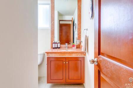 Apartamento Pool, Gazebo, Parking, 2 Blocks To & 5th Ave
